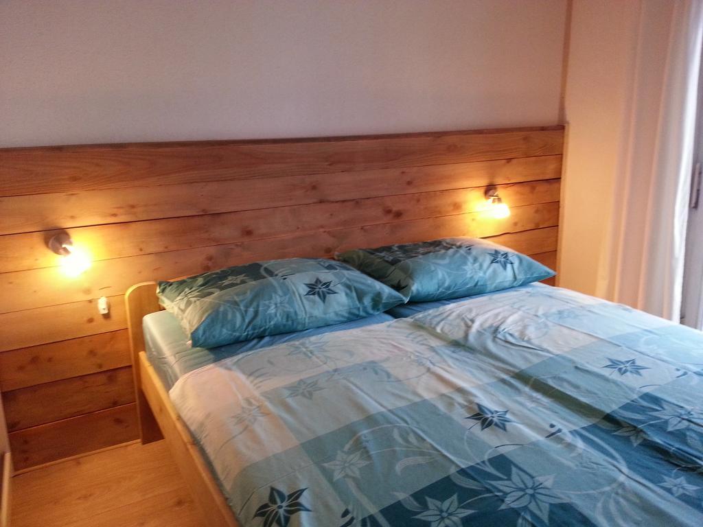Pension Rosenheim Treffen Room photo